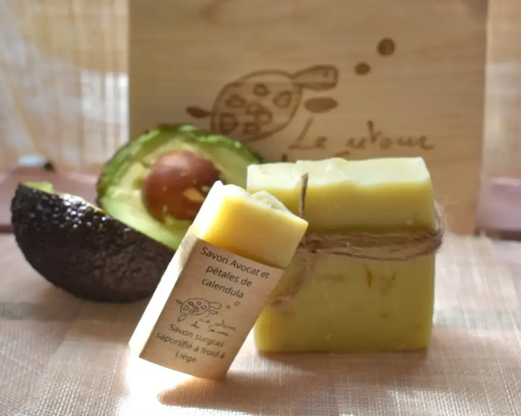 Savon à l'huile d'avocat et pétales de calendula